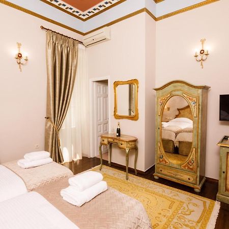 פאטרה Palaiologos Luxury City Hotel מראה חיצוני תמונה