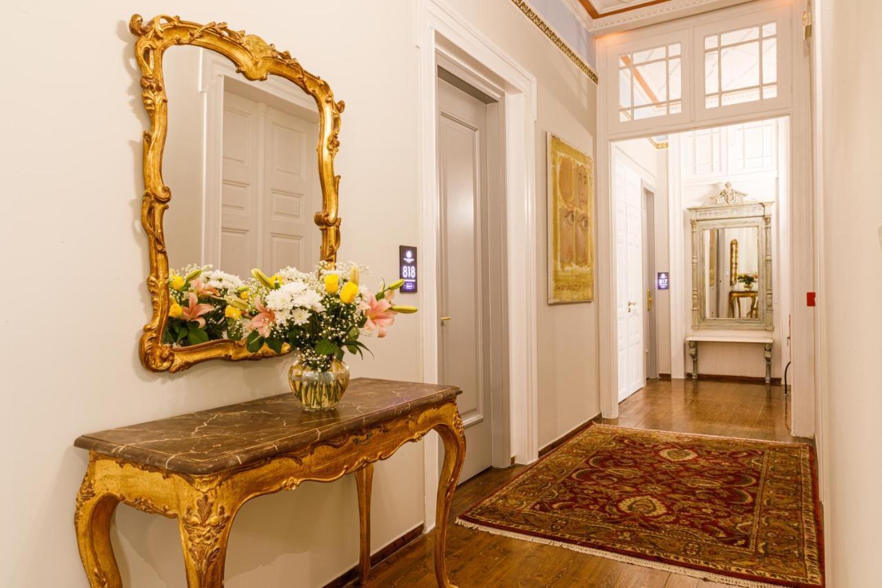 פאטרה Palaiologos Luxury City Hotel מראה חיצוני תמונה